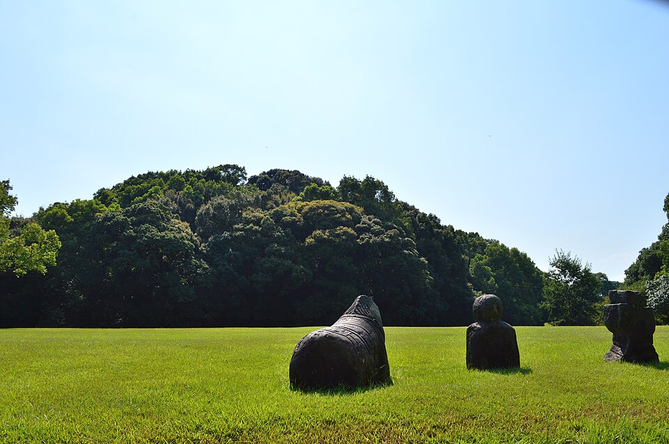 岩戸山古墳