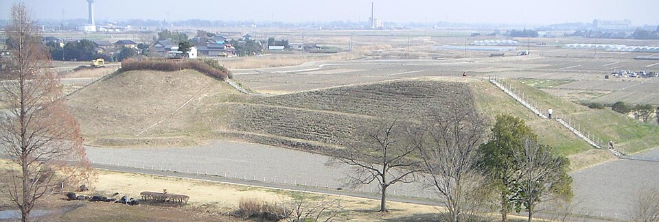 稲荷山古墳の写真