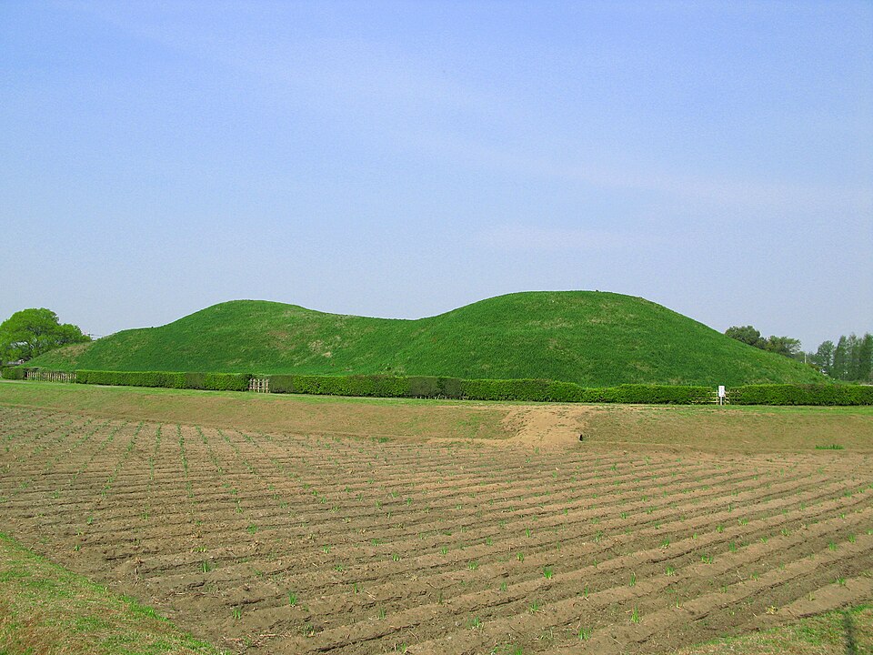 二子山古墳の写真