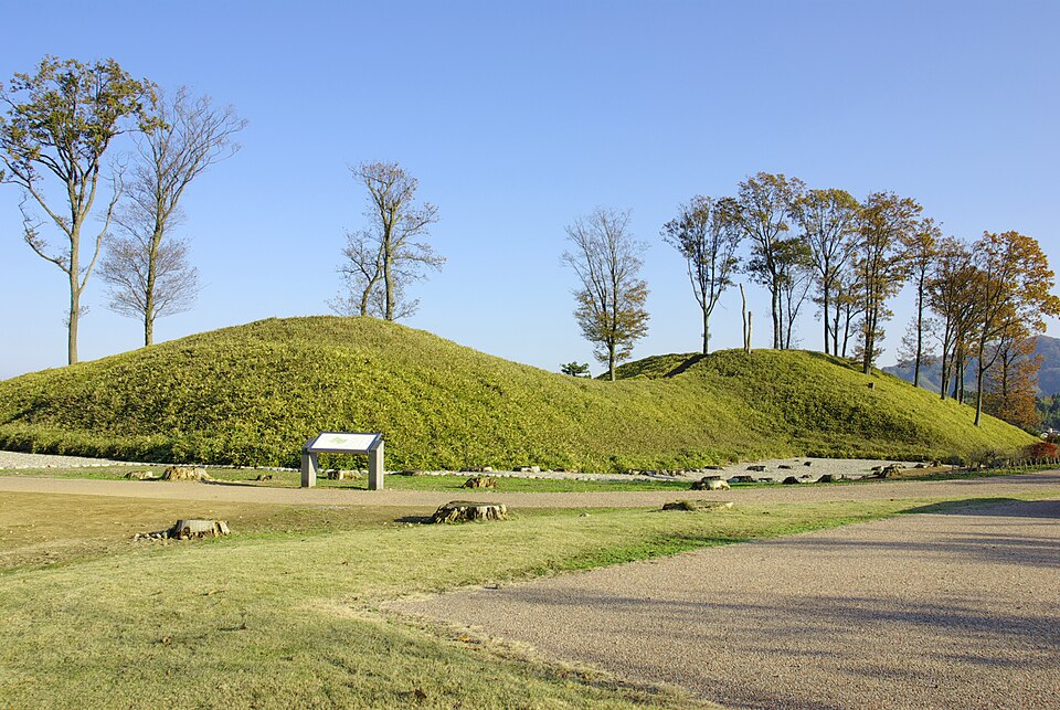 柳田布尾山古墳の写真