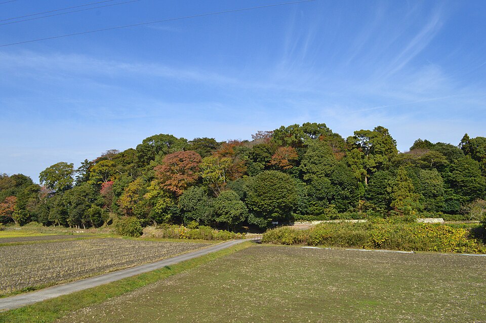 能褒野王塚古墳の写真