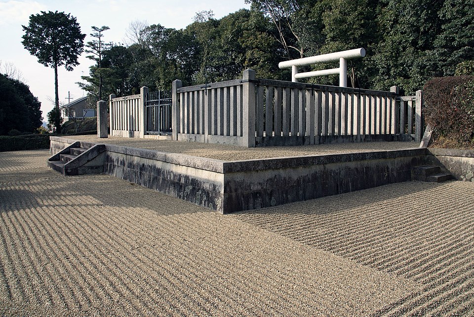 春日向山古墳の写真