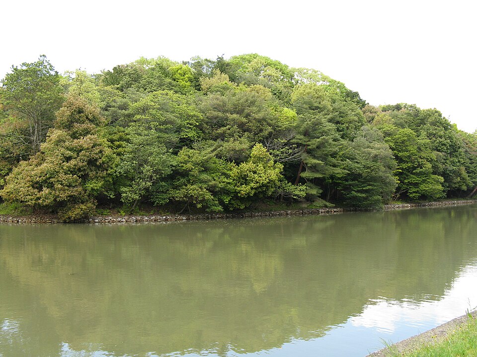 佐紀陵山古墳の写真