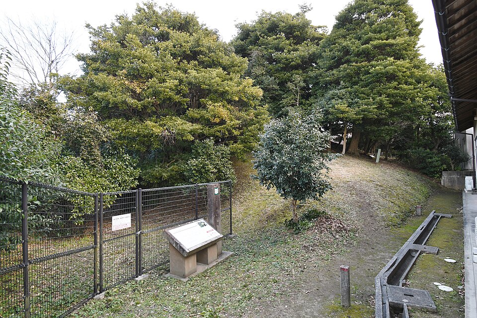 山代方墳の写真