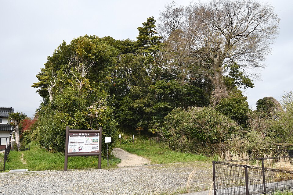 上塩冶築山古墳の写真